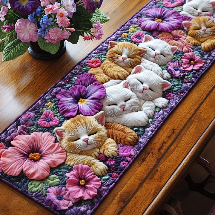 Hyggelig Kattehvile Quilted Bordløber NCU0NT9190