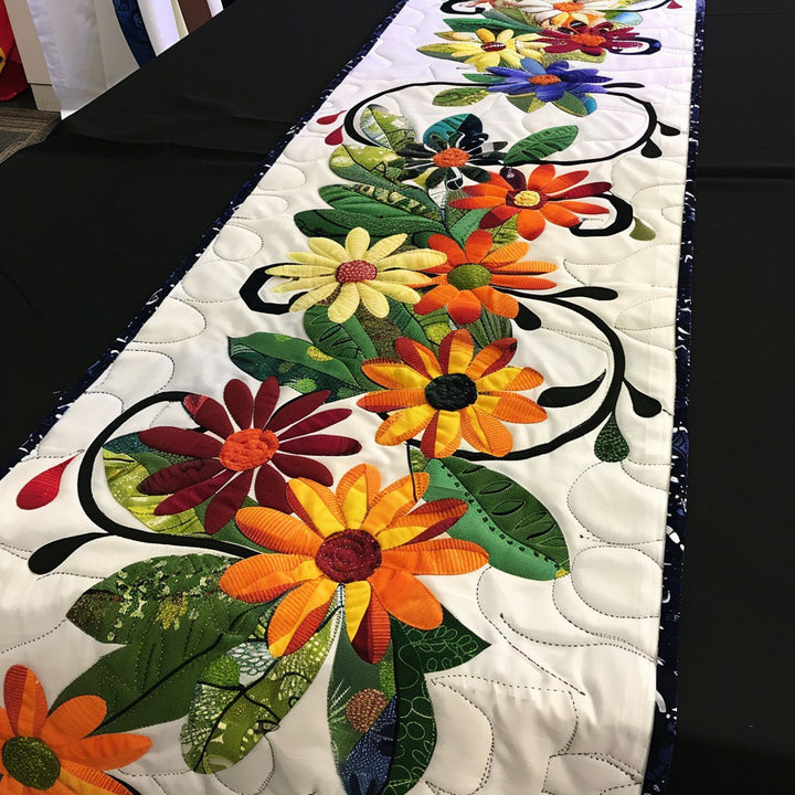 Forårsblomster Quilted Bordløber NCU0TL388