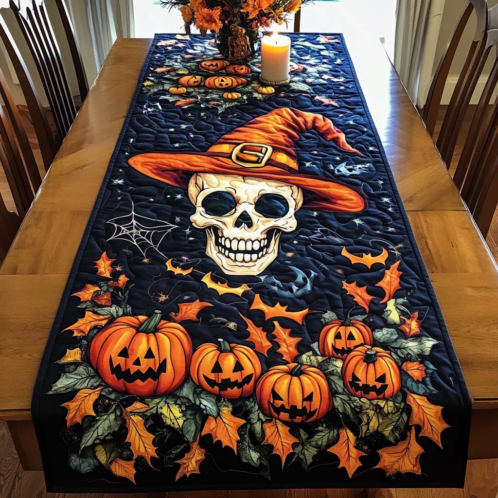 Heks Grin Quilted Table Runner NCU0NT707
